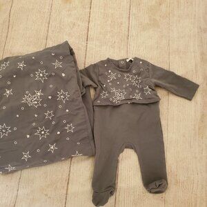Juste Cle gray embroidered footie, blanket, hat set sz 62 (3m)